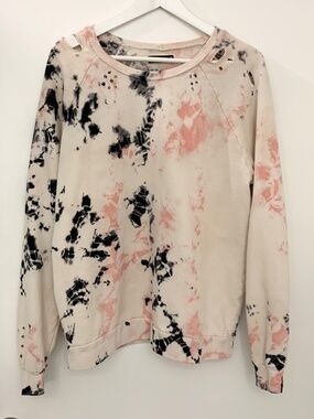 Michael Lauren Oswald Pullover is Batik Wash Size M